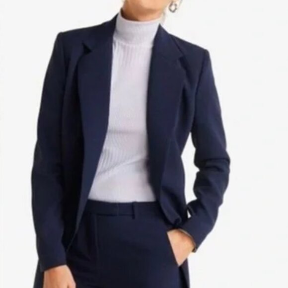 MNG by Mango Navy Structured Blazer Work Office Business Casual Size 4 US EUC - Picture 1 of 3
